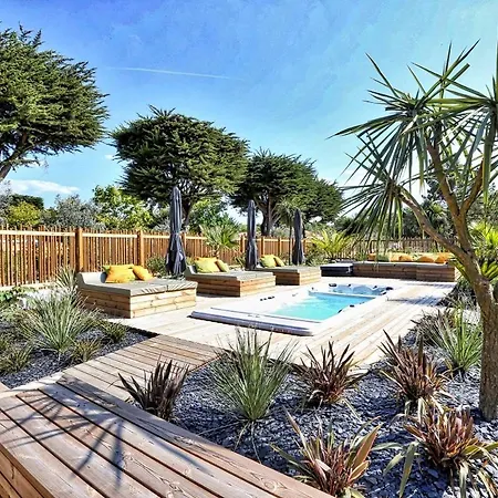 Domaine Le Sherwood 3* נוטרדאם-דו-מונט