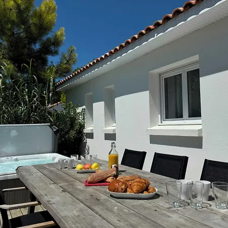 Apartmanhotel Domaine Le Sherwood 3*